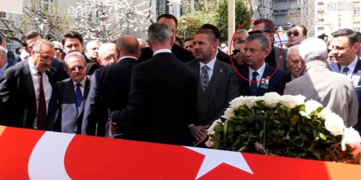 Ünlü siyasetçinin cenazesinde soğuk rüzgarlar esti: CHP'li 3 isim birbirine selam dahi vermedi!