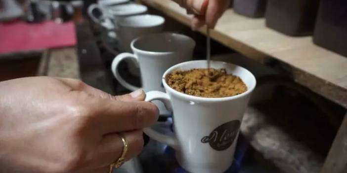 Bu şifa kahvesini hiç içtiniz mi? Yarım asırlık Çörekotu Kahvesinin şifası say say bitmiyor