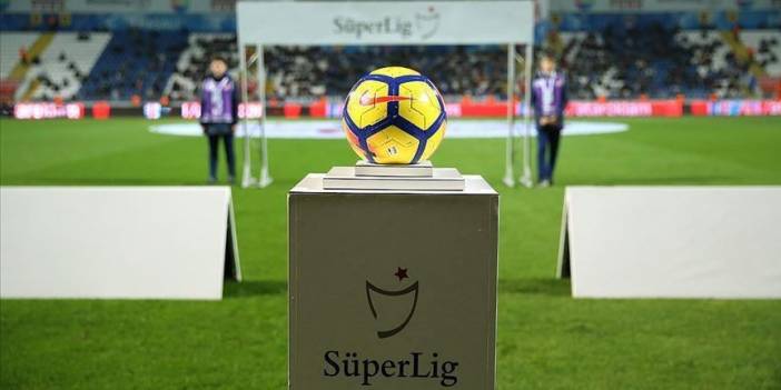 Süper Lig'de 33. haftanın programı: Hangi takımlar küme düşebilir?