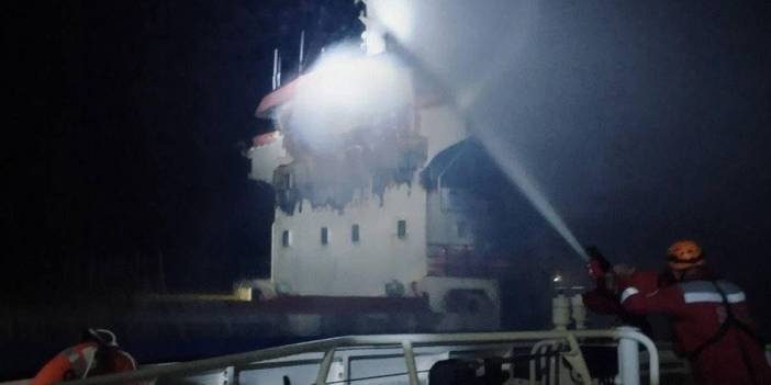 Karadeniz'de Türk gemisine İHA saldırısı: Yaralılar var!