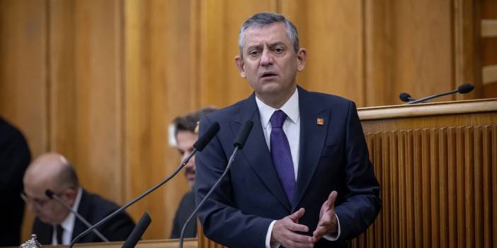 Partisiz kalan Özgür Özel'e bakın nereden teklif var?