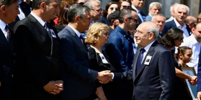 Mutlak butlan sonrasında Kemal Kılıçdaroğlu ve Özgür Özel, ilk kez göz göze gelip tokalaştı