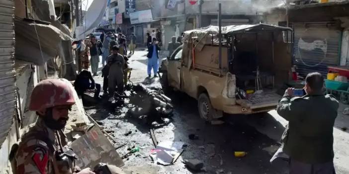 Pakistan-Afganistan sınırında kıyamet koptu: Çıkan çatışmada 29 kişi hayatını kaybetti!