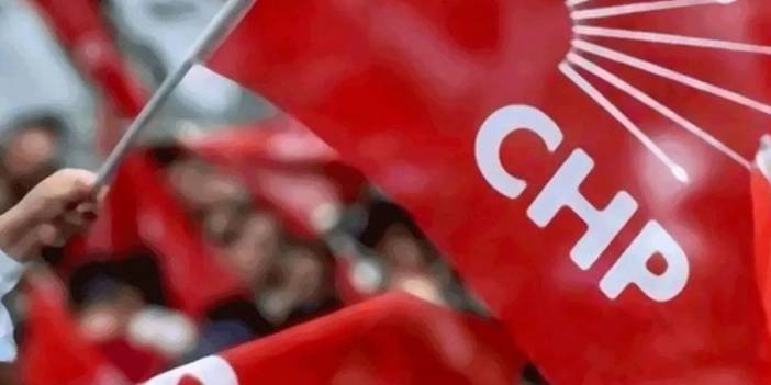 CHP'de son dakika gelişme: O ismin görevi iade edildi!