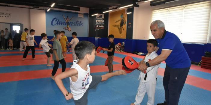 Pendik Belediyesi Yaz Spor Okulu’nda Eğitimler Başladı