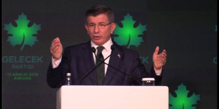 Ahmet Davutoğlu, Gelecek Partisi'nin feshedildiğini açıkladı: Peki, 4 vekilin izleyeceği yol ne olacak?
