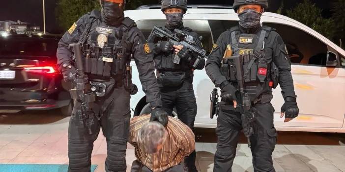 FETÖ'cü Burkay Karatepe kendisini Salih Usta olarak tanıtıp, inşaatlarda amelelik yapmış!
