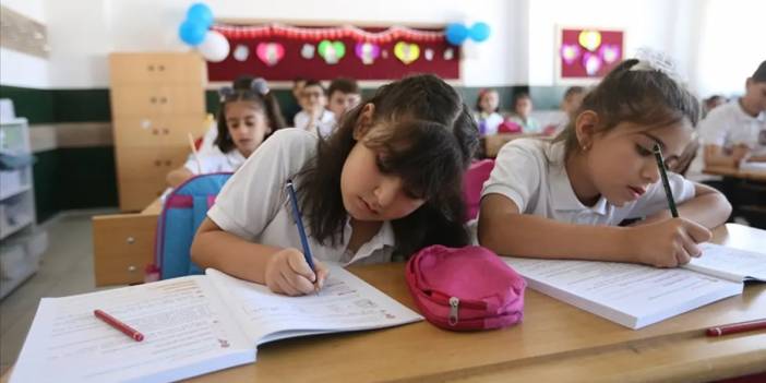 Okullar açılmasına günler kala MEB'den memurlara izin kararı!