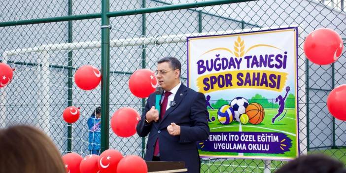 Milletvekili Serkan Bayram’dan Özel Öğrencilere Anlamlı Destek: Buğday Tanesi Halı Sahası Açıldı