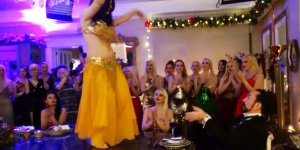 Adnan Oktar'ın Yıbaşı Partisi | Masada Dansöz Oynattılar