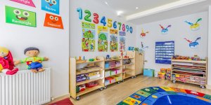 Tuzla'da Hangi Anaokulu Çocukları İç Çamaşırsız Tuvalete Götürüyor