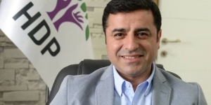 Selahattin Demirtaş kimdir, aslen nerelidir, kaç yaşındadır | Neden cezaevinde