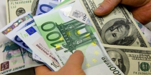 Ekonomi Bakanı Zeybekçi'den son dakika döviz açıklaması 