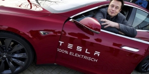 Tesla hissedarları Elon Musk'ı koltuğundan etmek istiyor