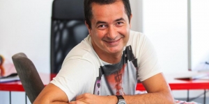 Adnan Oktar'ın kediciğinden bomba itiraf : 