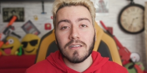 Enes Batur 8 milyon aboneye ulaştı