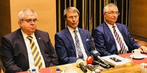 Son dakika! İYİ Parti'den 3 istifa!