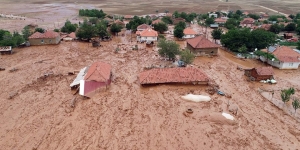 Başkan Yardımcısı Fuat Oktay, Ordu'daki sel felaketindeki son durumu açıkladı