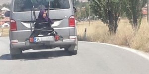Pes dedirten görüntü! Çankırı'da bir kadını otobüsün arkasına bağlayıp gezdirdiler