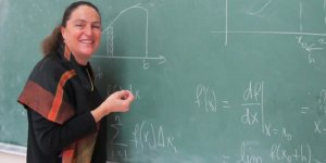 Betül Tanbay kimdir? nerelidir? Betül Tanbay neden gözaltına alındı?