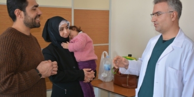 Ameliyat edilen çocuğun burnundan kağıt parçaları çıktı