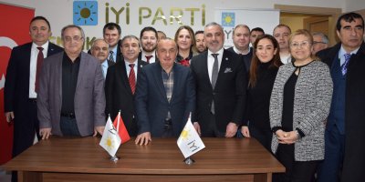 İYİ Parti Pendik’te CHP adayı Mehmet Salih Usta'yı destekleme kararı aldı