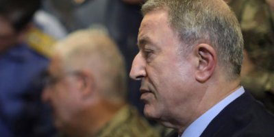 Bakan Akar'dan kritik uyarı: 'KKTC orada hak sahibidir'