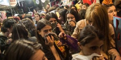 Taksim'de Dünya Emekçi Kadınlar Günü yürüyüşü gerilimi!