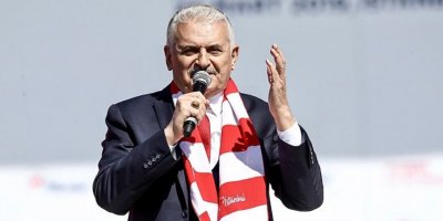 Binali Yıldırım Yenikapı'da halka hitap etti