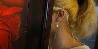 Üniversite öğrencisi kullanılmış iç çamaşırlarını satıyor!