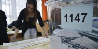 CHP itiraz etti, Yüksek Seçim Kurulu olağanüstü toplandı!