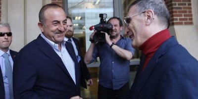 Dışişleri Bakanı Mevlüt Çavuşoğlu, Aziz Sancar ile görüştü