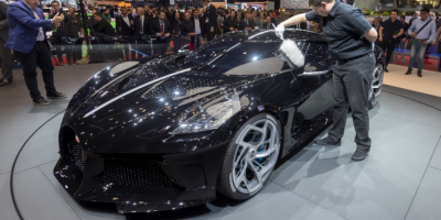 Ronaldo dünyanın en pahalı otomobilini satın aldı