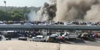 Hindistan’da bir eğitim merkezinde yangın çıktı: Çok sayıda ölü var