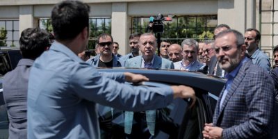 Cumhurbaşkanı Erdoğan'a İstanbul'da yoğun ilgi!