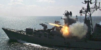 Gerilim tırmanıyor! Savaş gemileri yola çıktı