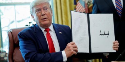 ABD Başkanı Trump İran'a ek yaptırımlar öngören kararnameyi imzaladı