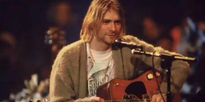 Cobain’in 26 yıl önce giydiği hırka 2 milyon TL’ye satıldı!