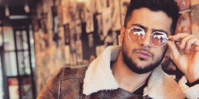 Reynmen'den ailesine büyük jest! Son model araba aldı