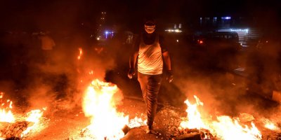 Irak'ta protesto gösterileri sürüyor: 2 ölü,60