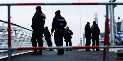 Almanya’da silahlı saldırı: Çok sayıda ölü var