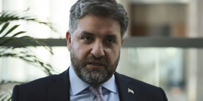 Pekin Büyükelçisi açıkladı! Korona'nın hızla yayılmasının en büyük sebebi...