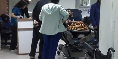 Bursa'da simitçi kendisini değil ekmek parasını düşündü