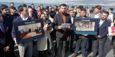 AK Parti'li gençlerden Kılıçdaroğlu’na fotoğraflarla FETÖ tepkisi