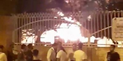 Koronavirüslü hastaların bulunduğu sağlık ocağını yakmaya çalıştılar