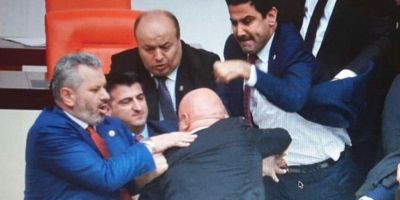 CHP'li Özkoç'a yumruk atan AK Partili vekil ameliyata alındı