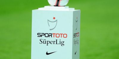 Süper Lig'le beraber tüm ligler ertelendi!