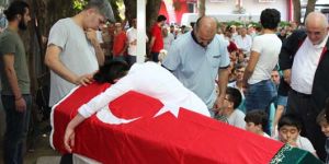 Esenyali Cami olayında şehit olan Hüseyin Aydın son yolculuğuna uğurlandı