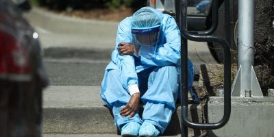 Salgının merkezi ABD'de ölü sayısı 63 bin 972'ye yükseldi