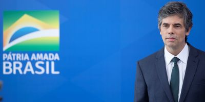 Brezilya Sağlık Bakanı'ndan istifa!